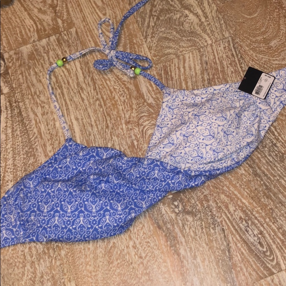 NWT Victoria’s Secret swimsuit top medium